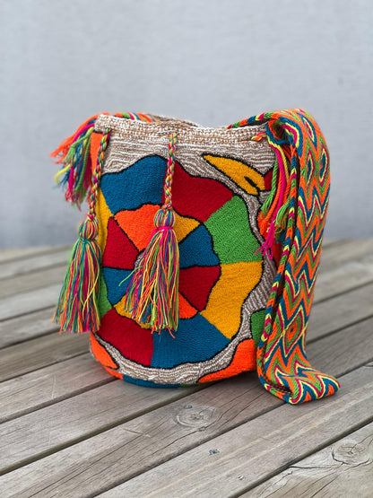 Mochila GRANDE Tapizada (31x28)🦜