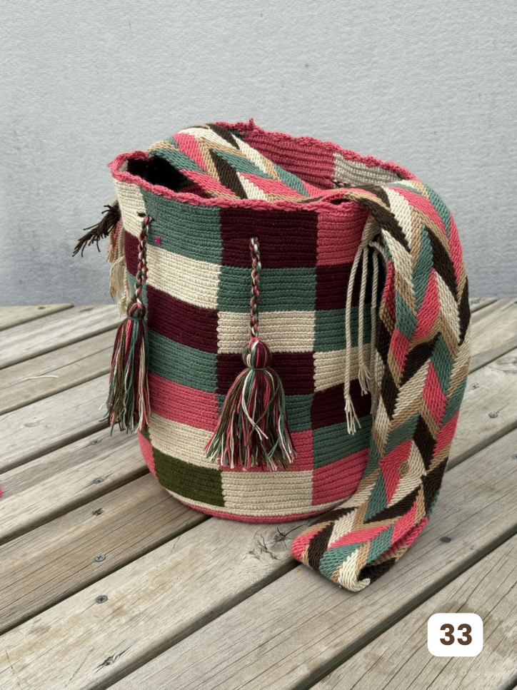 Mochila GRANDE Tonos Guayaba (31x28)