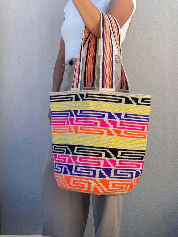 Mochilon Wayuu Edición Limitada (40x34)