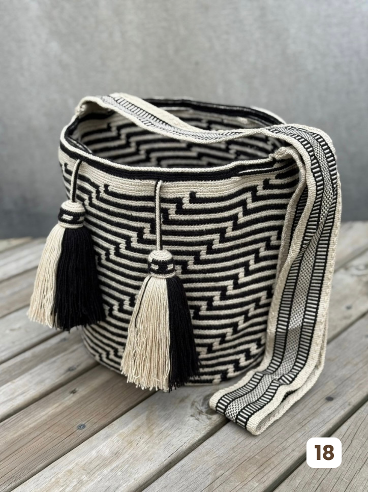 ✨Mochila Gran Reserva de Colección 🏛️🐦‍🔥(32x29 cm)