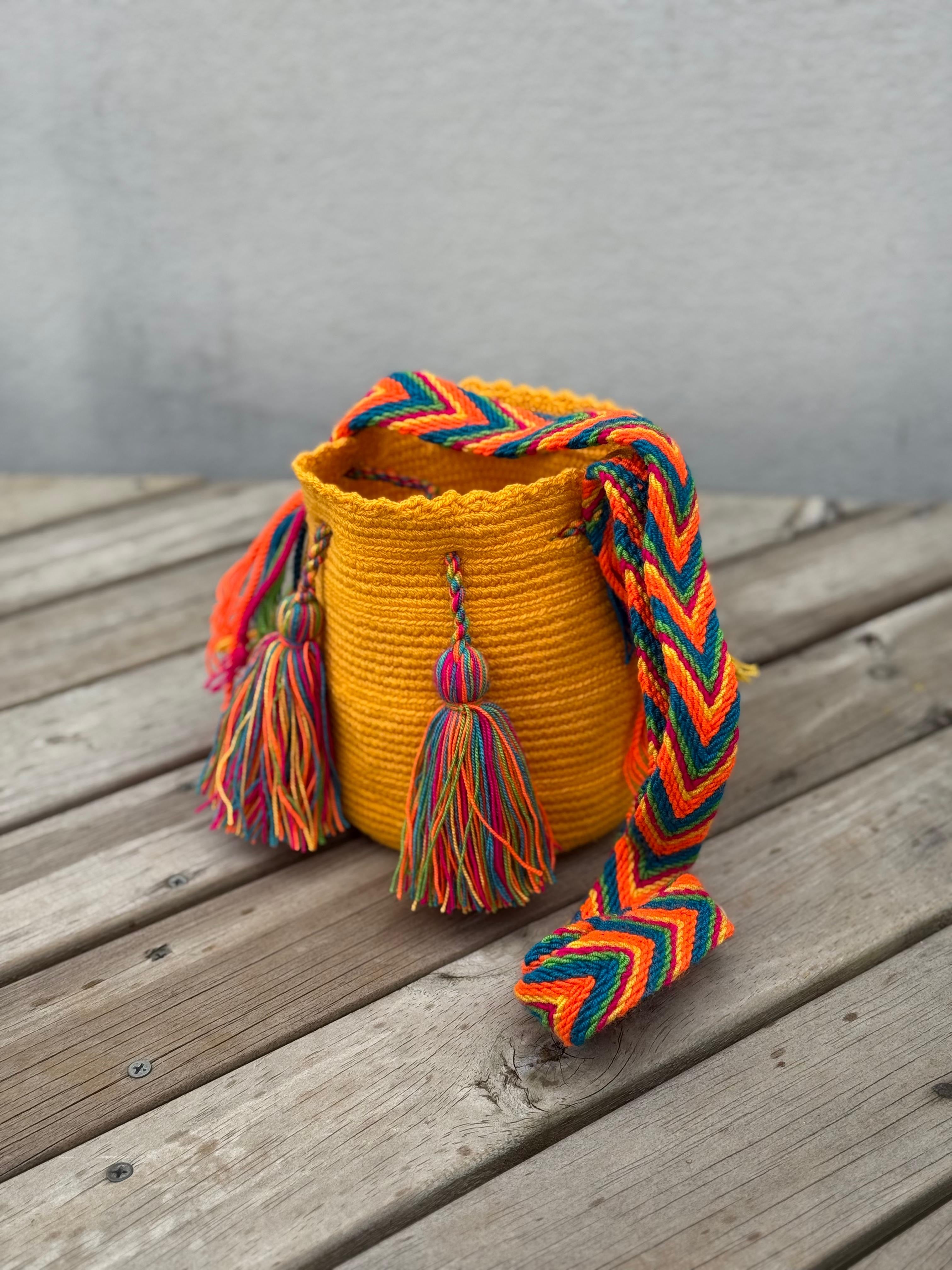 Mochila PEQUEÑA Unicolor 🔥⭐️ (15x10)