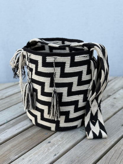 Mochilas GRANDE Diseño PREMIUM 🔥⭐️ (31x28)