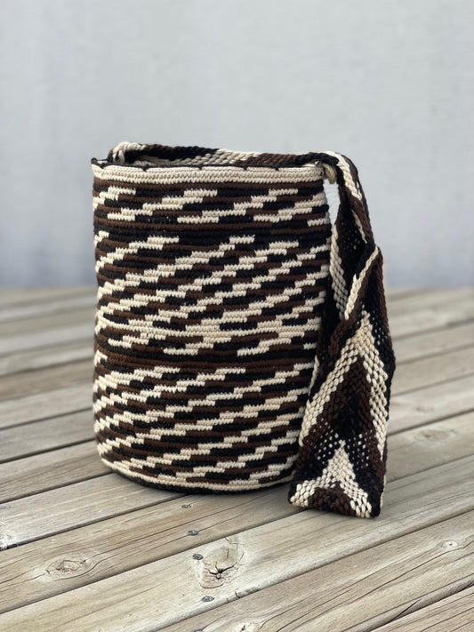 Mochila GRANDE tipo Arhuaca ⭐️🐑(30x28)