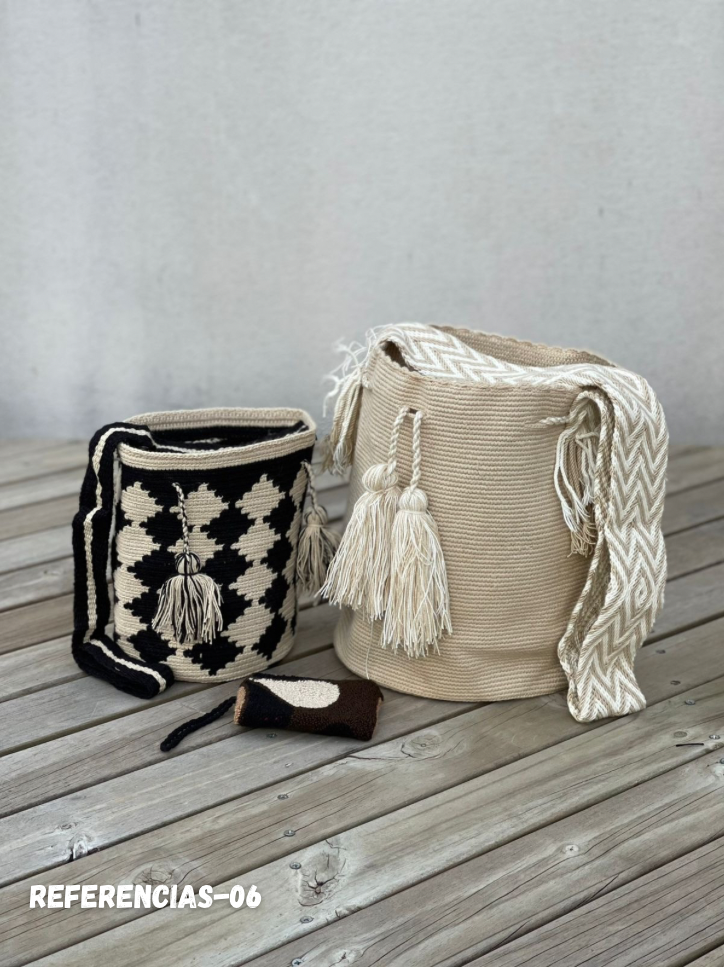 Set ⭐️Mochila Grande + Mochila Mediana + (Monedero de Regalo)🎁