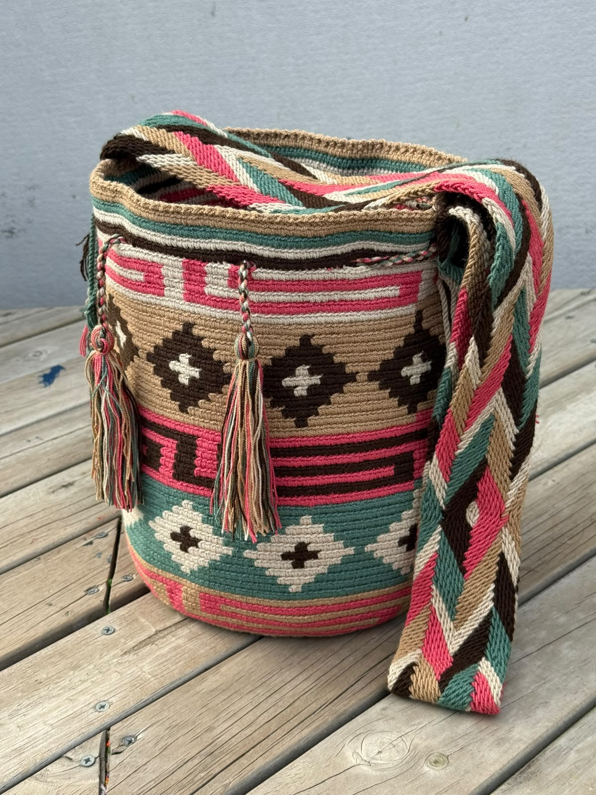 Mochila GRANDE Tonos Guayaba (31x28)